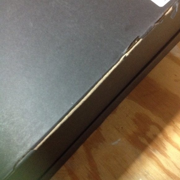 Bloomingdale's Men's Black Leather CapToe Boots - 11 -  New in Box - Picture 11 of 13